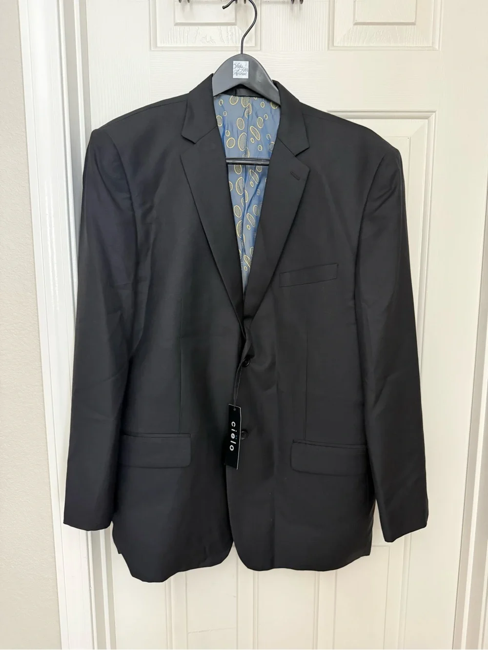 Cielo Black Men's Single-Breasted Suit Jacket